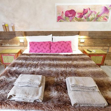 La Turandot Suite With Ac And Wifi 卢卡 外观 照片